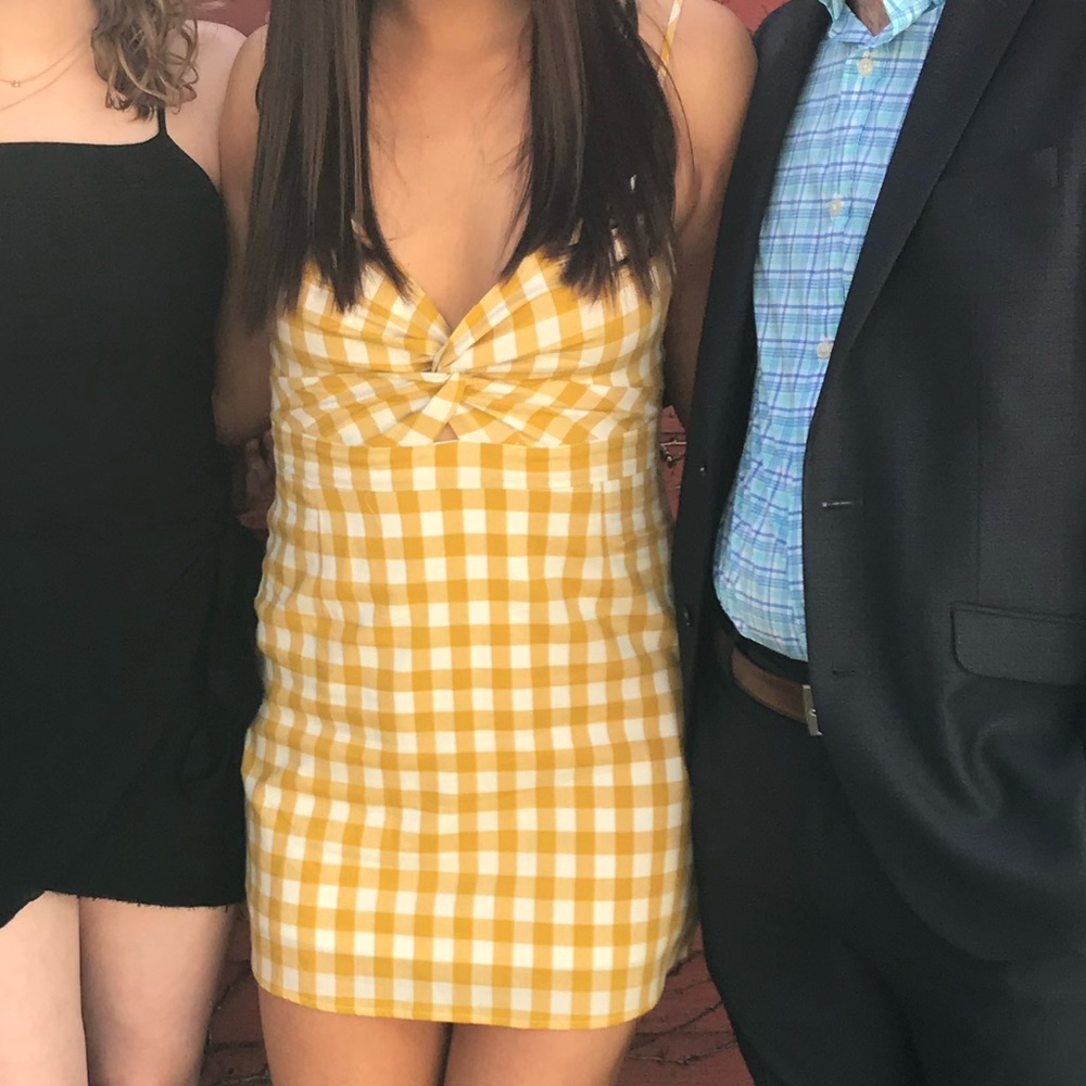 yellow gingham dress